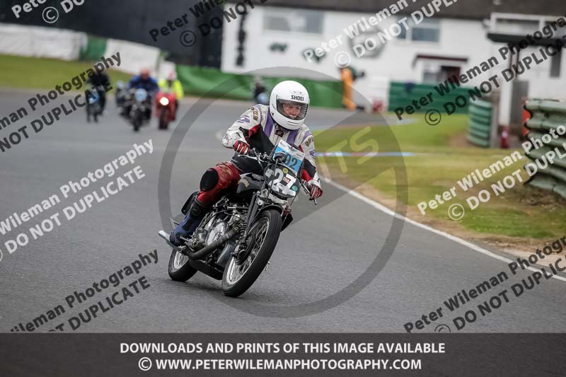 Vintage motorcycle club;eventdigitalimages;mallory park;mallory park trackday photographs;no limits trackdays;peter wileman photography;trackday digital images;trackday photos;vmcc festival 1000 bikes photographs